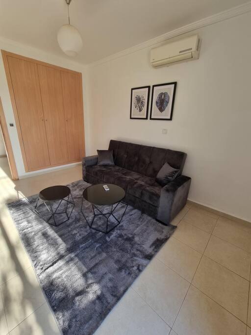 F5 -5 Bedrooms Apt- Hasnaoui Avec Parking Algeria