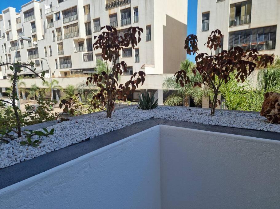 F5 -5 Bedrooms Apt- Hasnaoui Avec Parking Algeria Oran